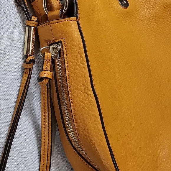Vince Camuto Pebbled Leather Crossbody Bag in Sunglow Yellow w/Multi pockets - Picture 2 of 3